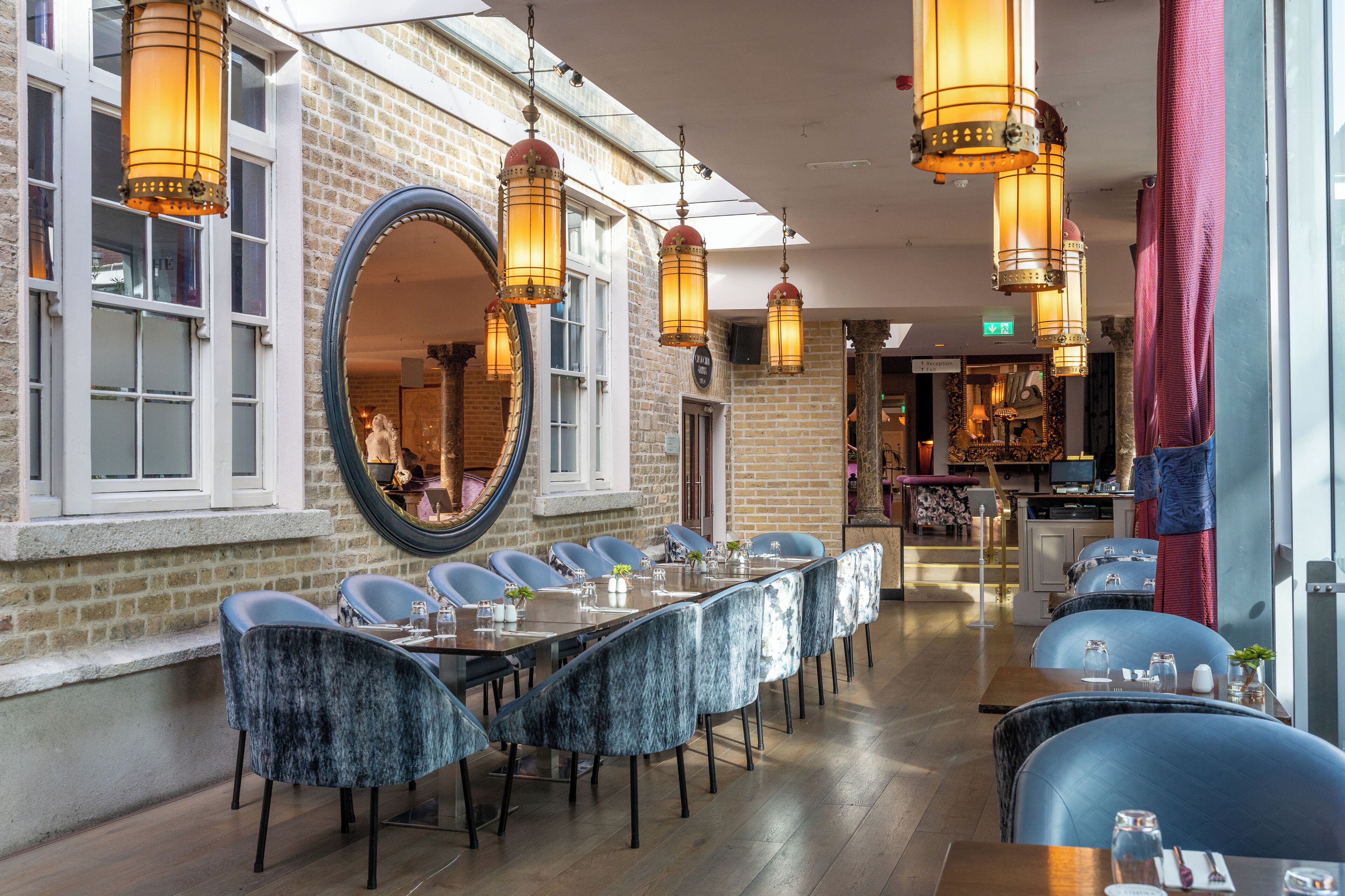 lunch and dinner served