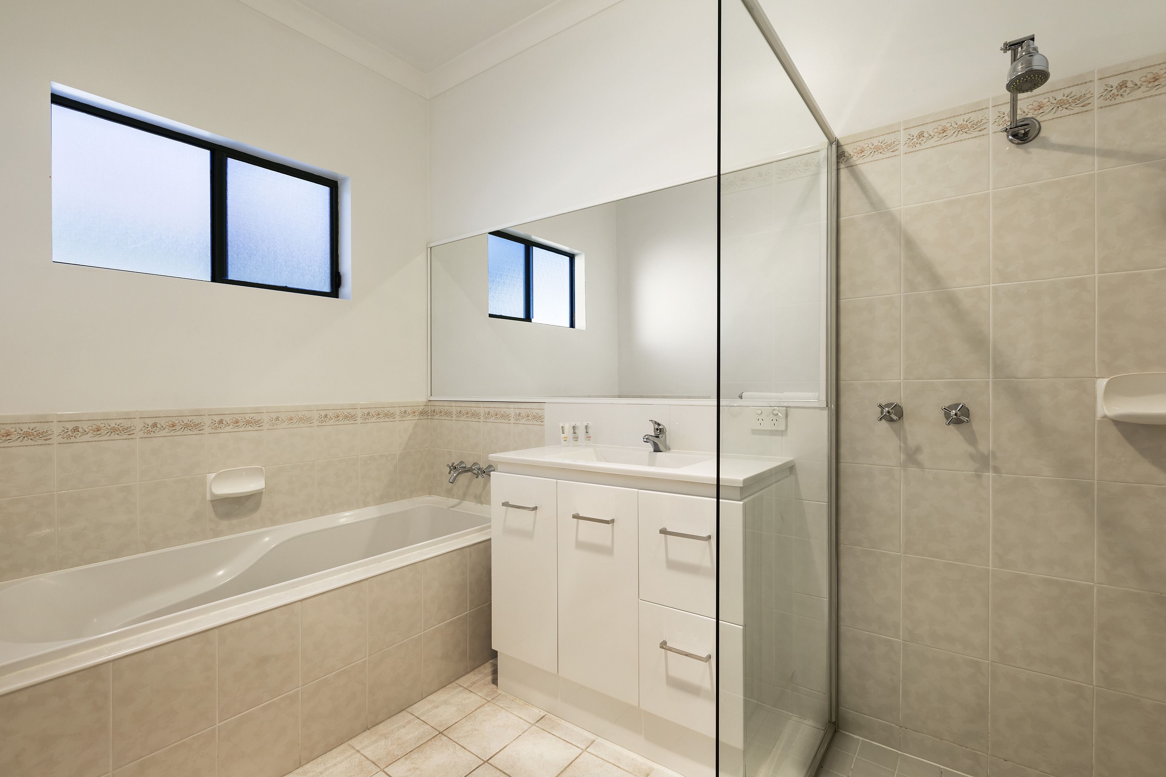 Quest Trinity House — image 15