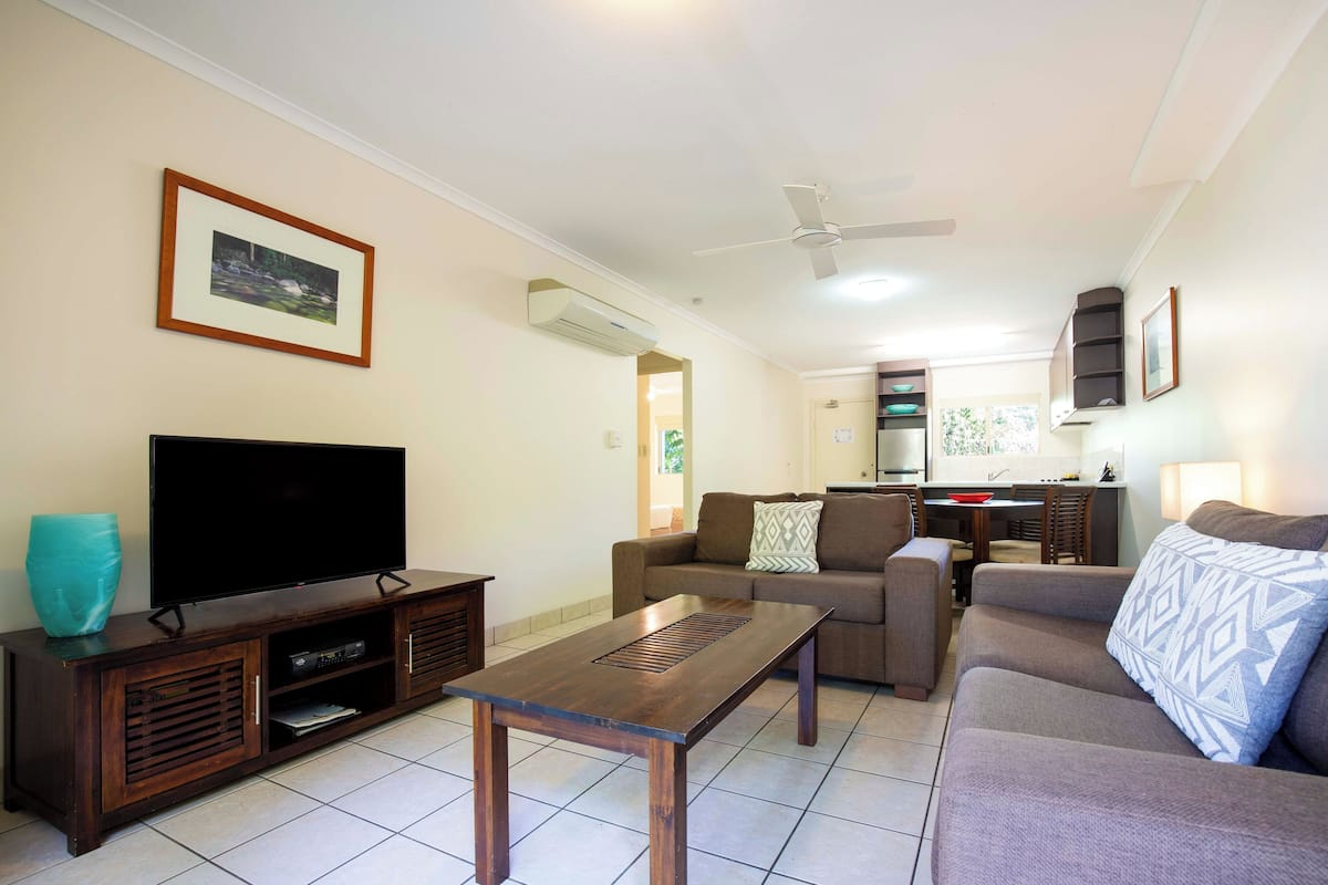 Appartamento, 2 camere da letto | Area soggiorno | TV