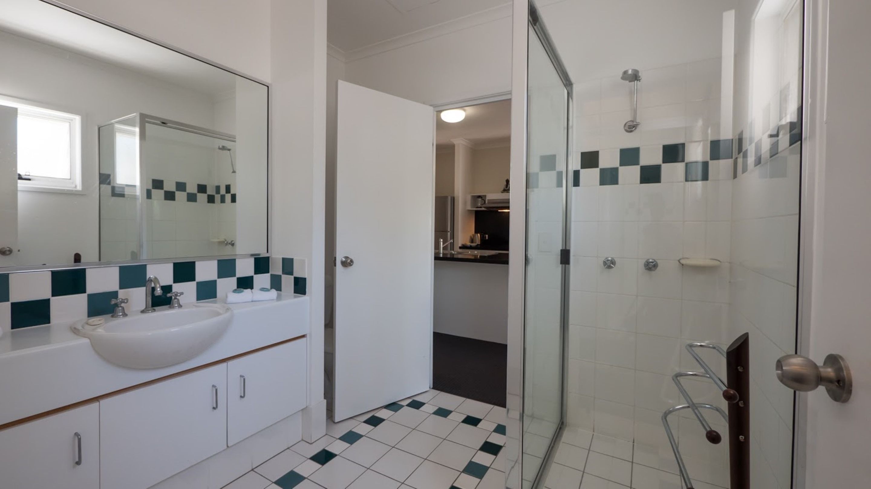 Marlin Cove Resort — image 12