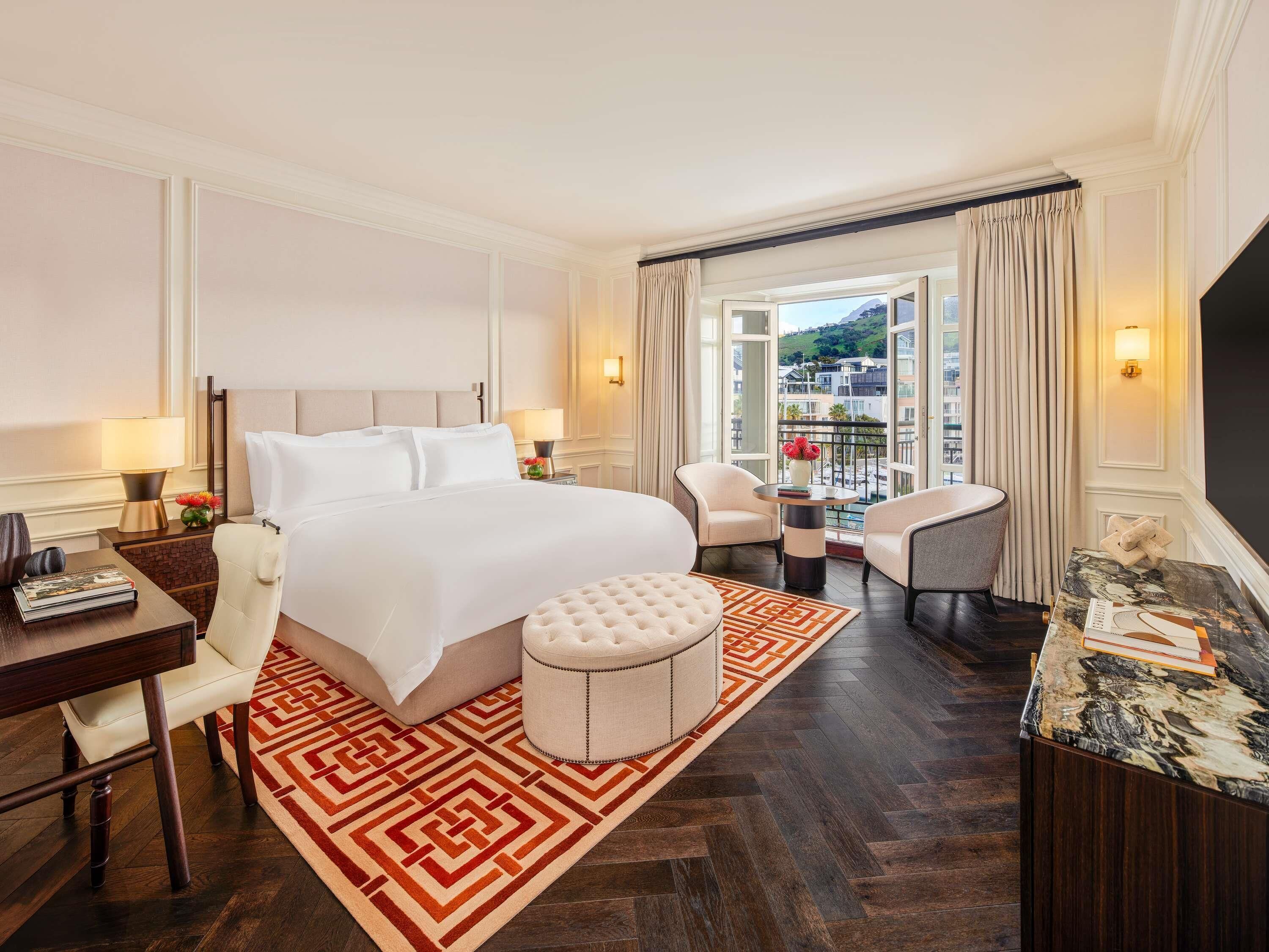 Premium bedding, down comforters, minibar, in-room safe