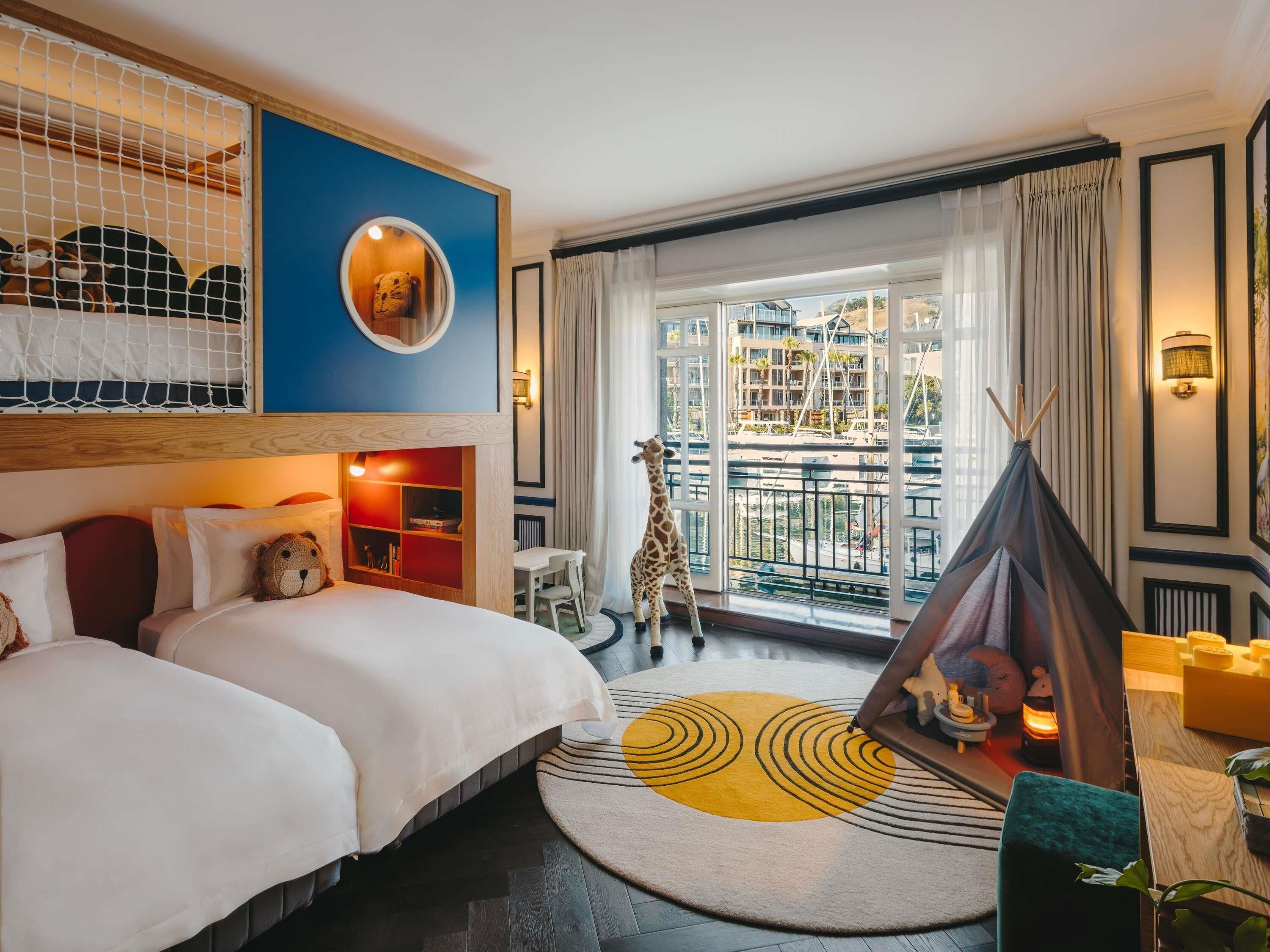 Family Room, 1 King Bed, Marina View | Premium bedding, down comforters, minibar, in-room safe