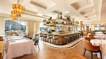 Breakfast, lunch, dinner served; pool views