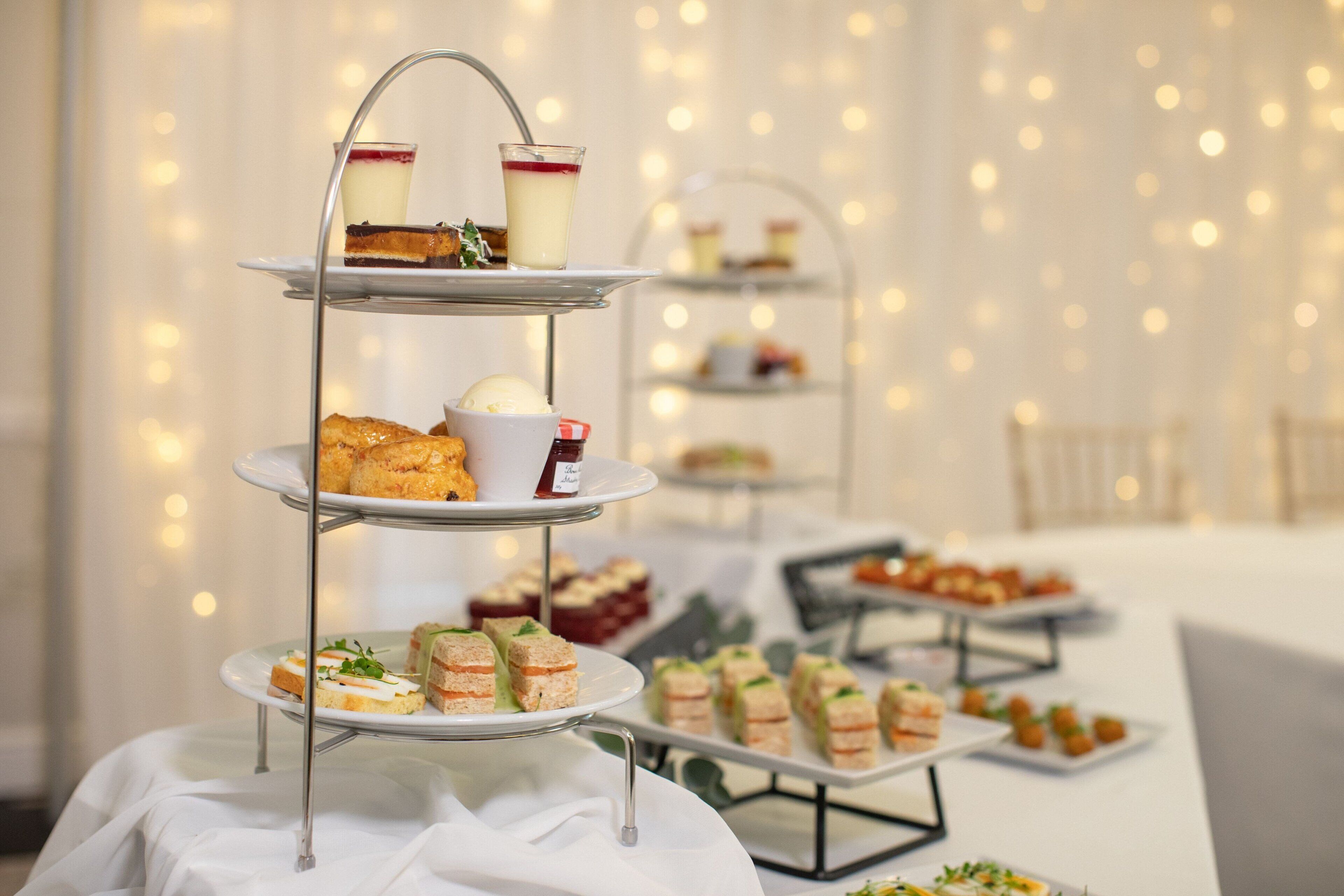 breakfast and dinner served, british cuisine