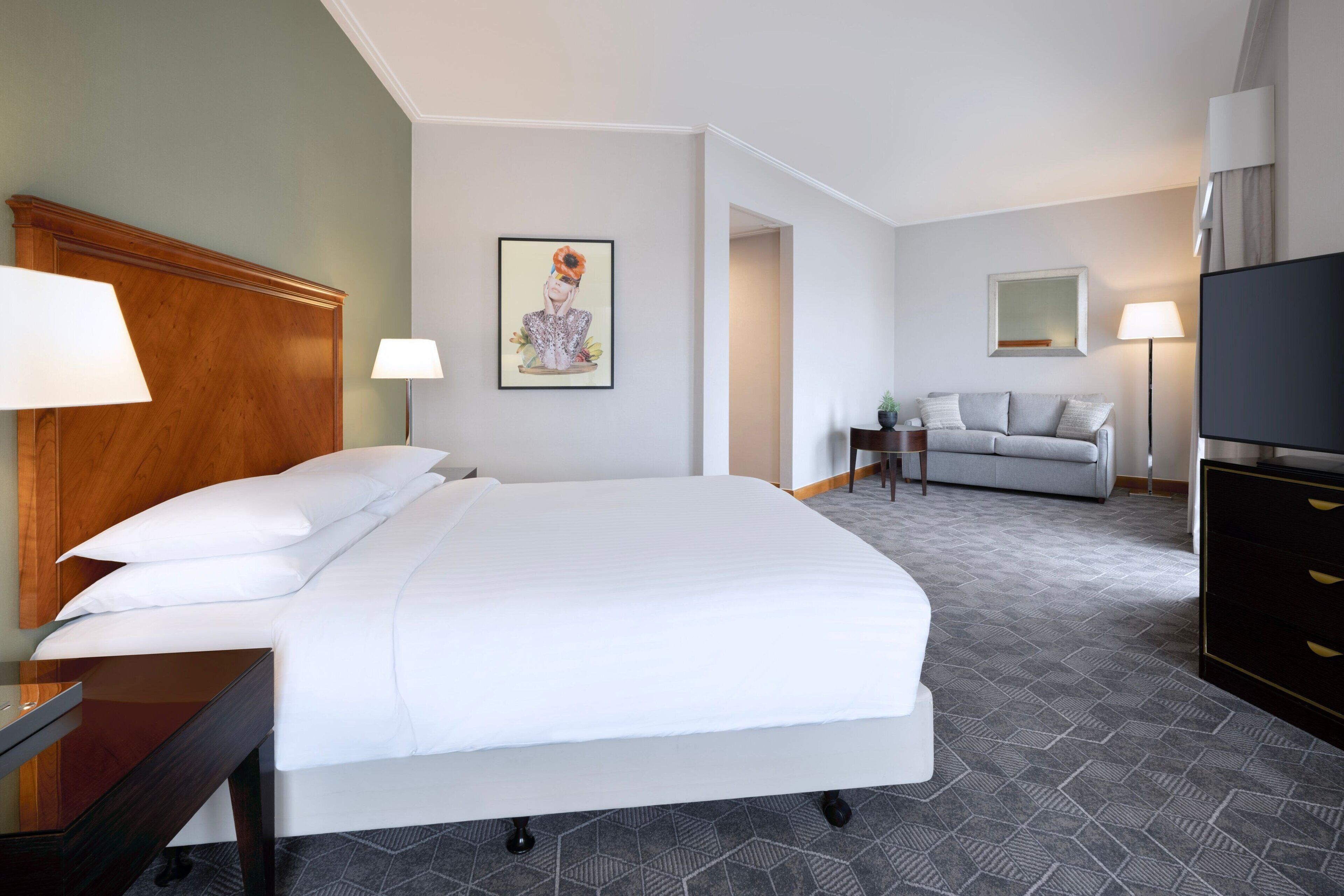 superior room, 1 queen bed, non smoking | egyptian cotton sheets, premium bedding, down duvets, pillow-top beds