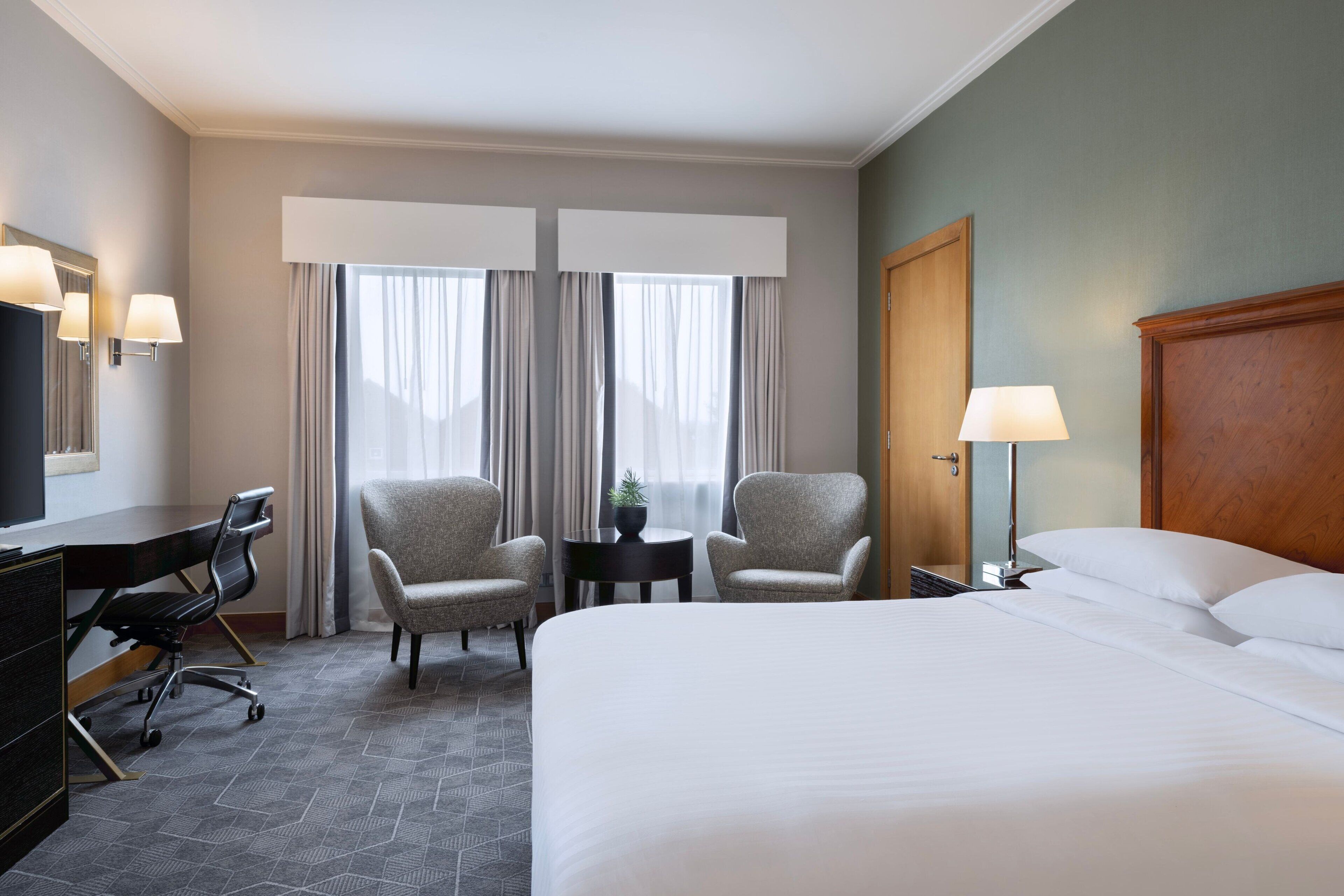 superior room, 1 queen bed, non smoking | egyptian cotton sheets, premium bedding, down duvets, pillow-top beds