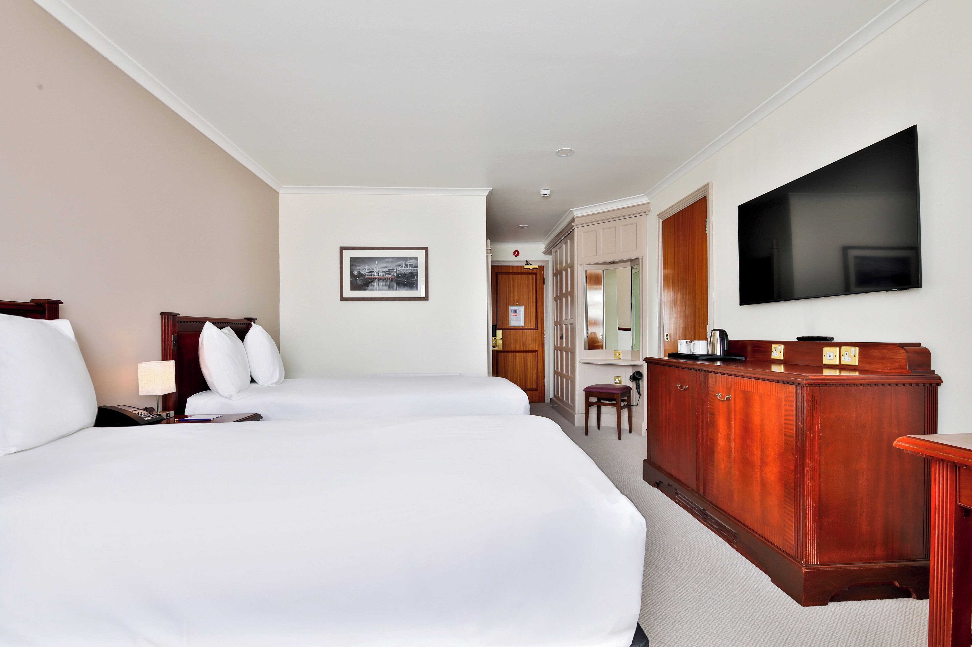 Standard Twin Room, Lakeside | In-room safe, laptop workspace, iron/ironing board