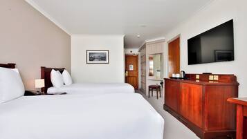 Standard Twin Room, Lakeside | In-room safe, laptop workspace, iron/ironing board