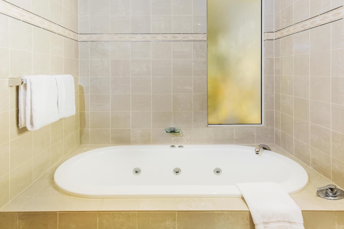 1 bedroom, minibar, in-room safe, individually decorated