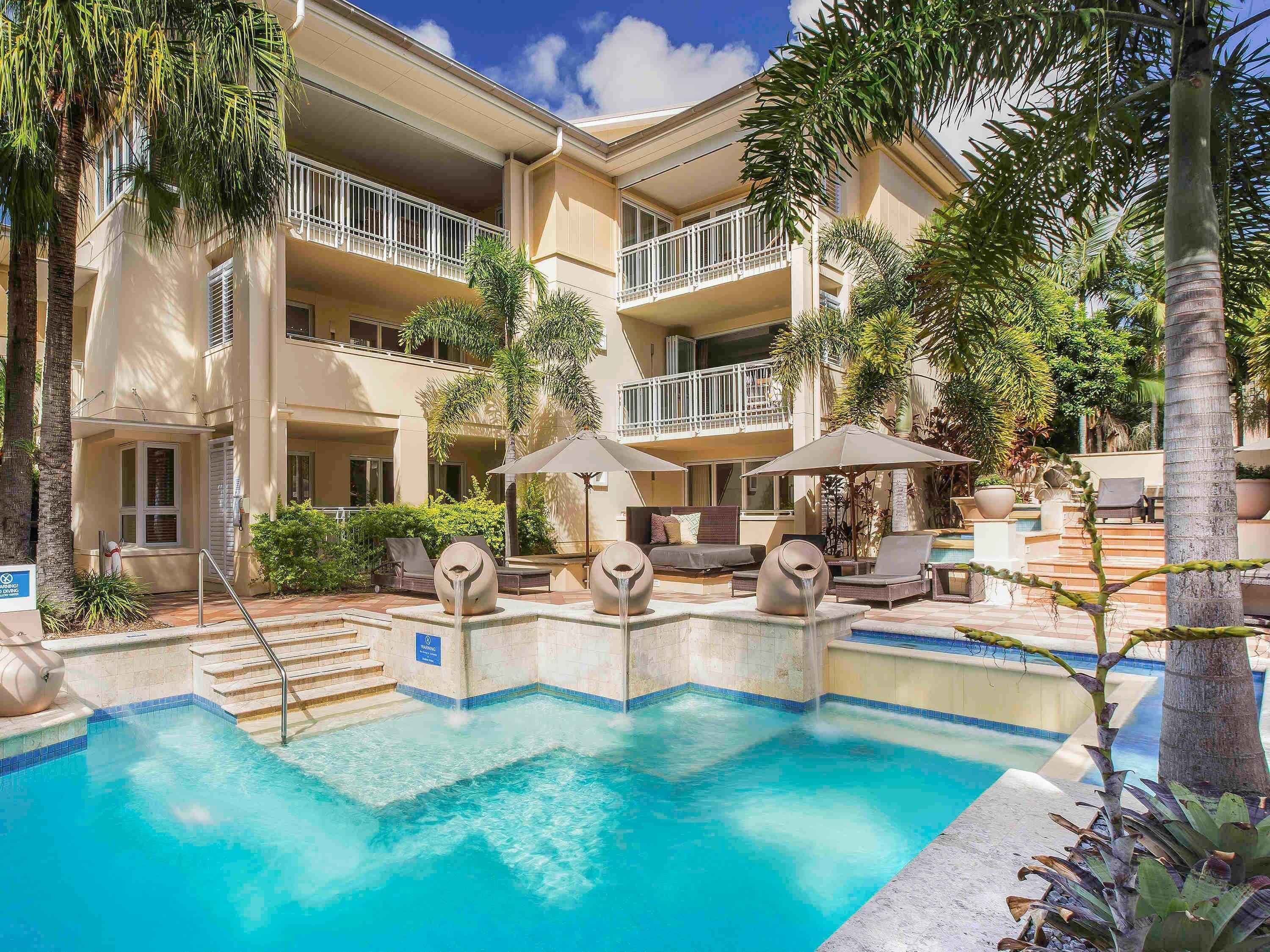 2 Bedroom Garden or Pool View Apartment | 1 bedroom, minibar, in-room safe, individually decorated