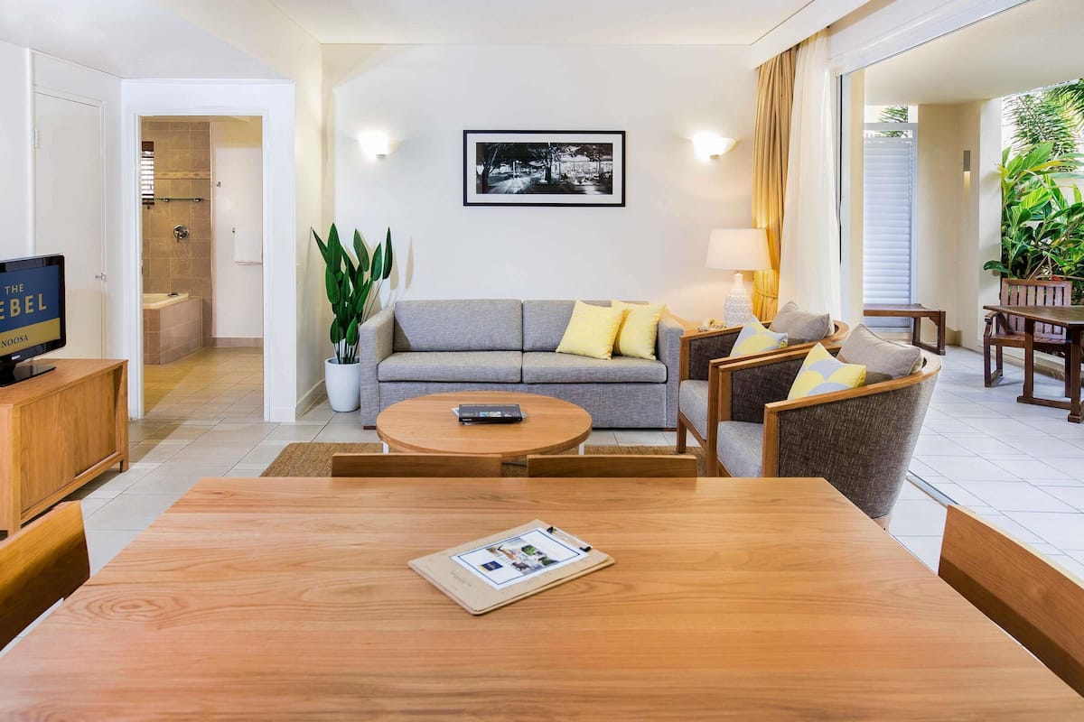 2 Bedroom Garden or Pool View Apartment | 1 bedroom, minibar, in-room safe, individually decorated