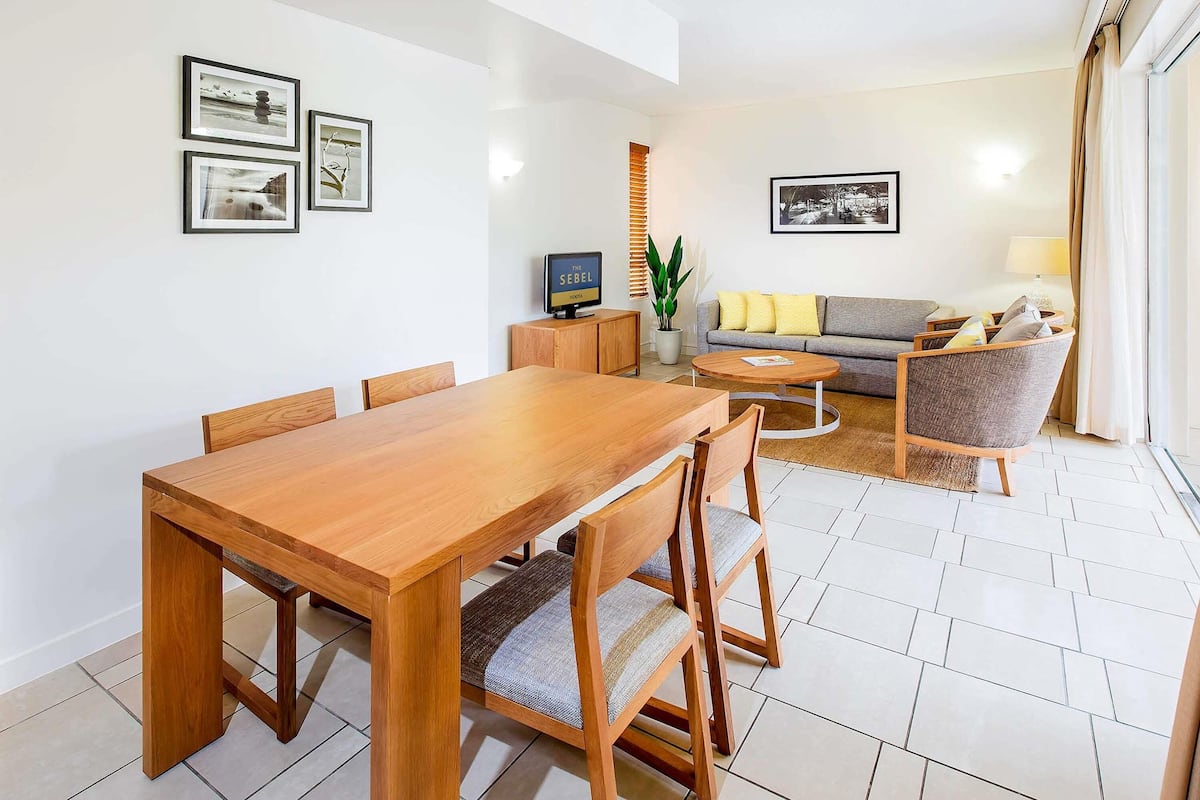 1 chambre, minibar, coffres-forts dans les chambres