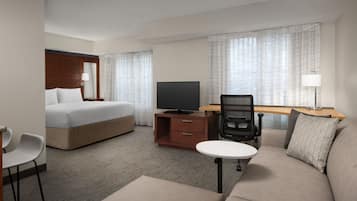 Desk, soundproofing, iron/ironing board, free cots/infant beds