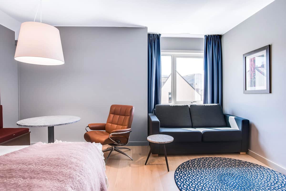 Superior Double Room | Desk, blackout drapes, iron/ironing board, cribs/infant beds