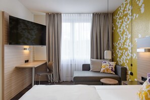 Room, 1 Queen Bed with Sofa bed
