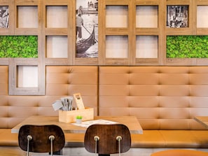 Breakfast, dinner served; Mediterranean cuisine, al fresco dining