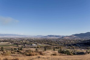 Exterior - Travelodge by Wyndham La Grande (La Grande)