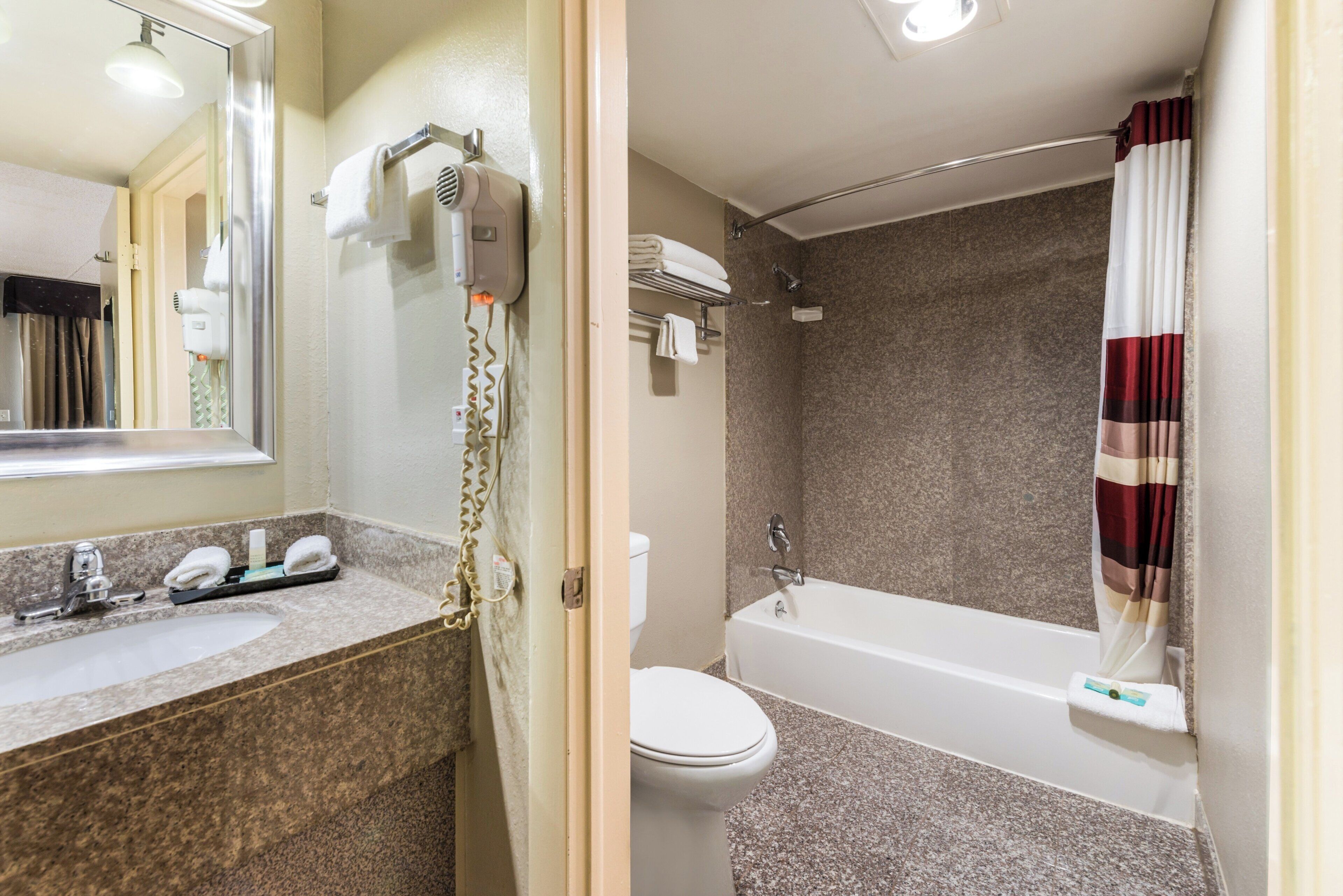 Photo - Red Roof Inn Morton Grove