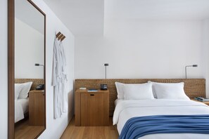Chambre double ou avec lits jumeaux, vue sur la cour intérieure | Minibar, coffre-fort, rideaux d’obscurcissement