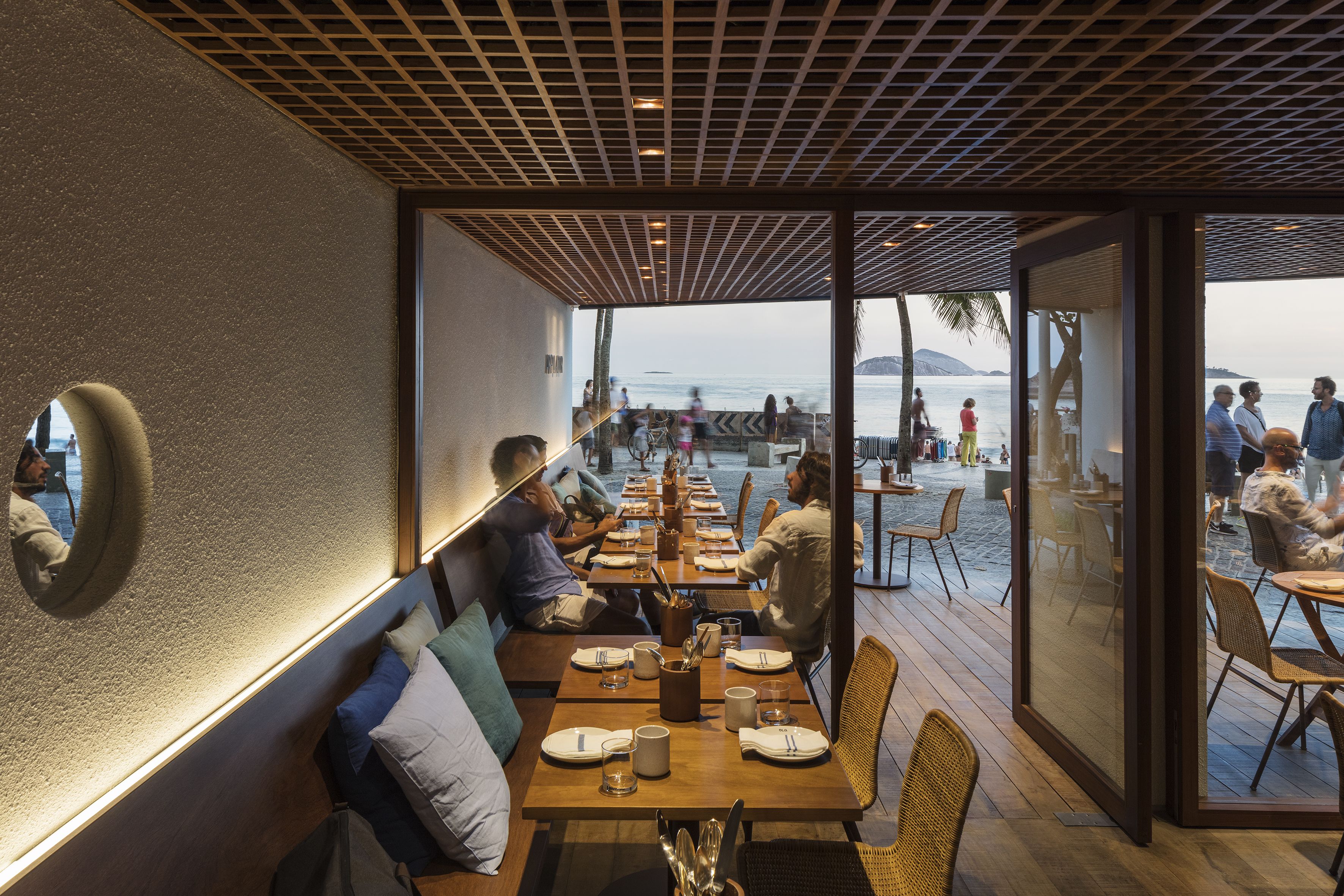 Café da manhã, almoço e jantar