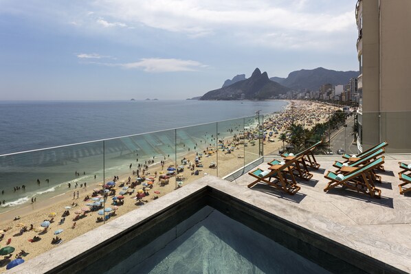 Outdoor pool, sun loungers