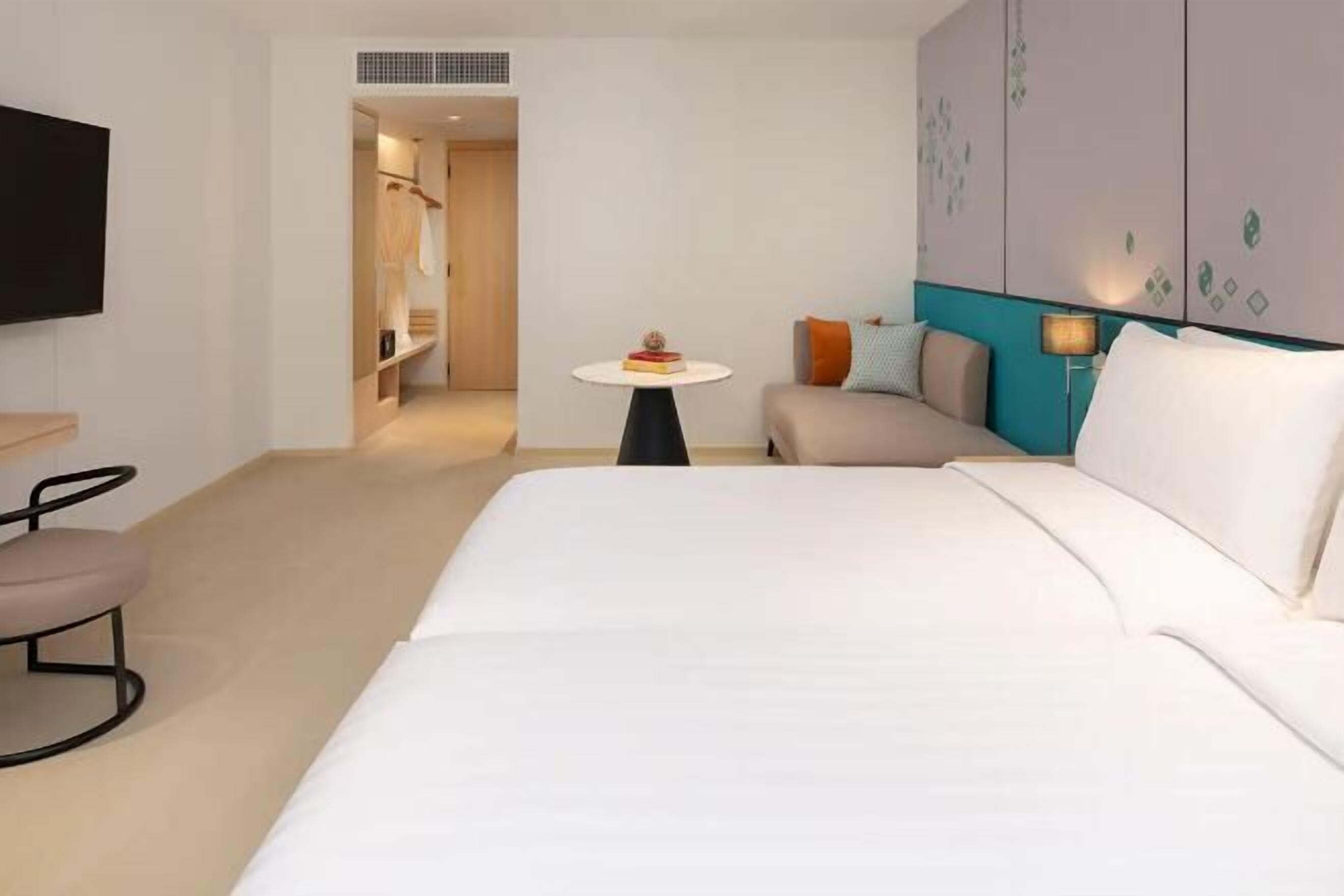 In-room safe, desk, blackout drapes, soundproofing