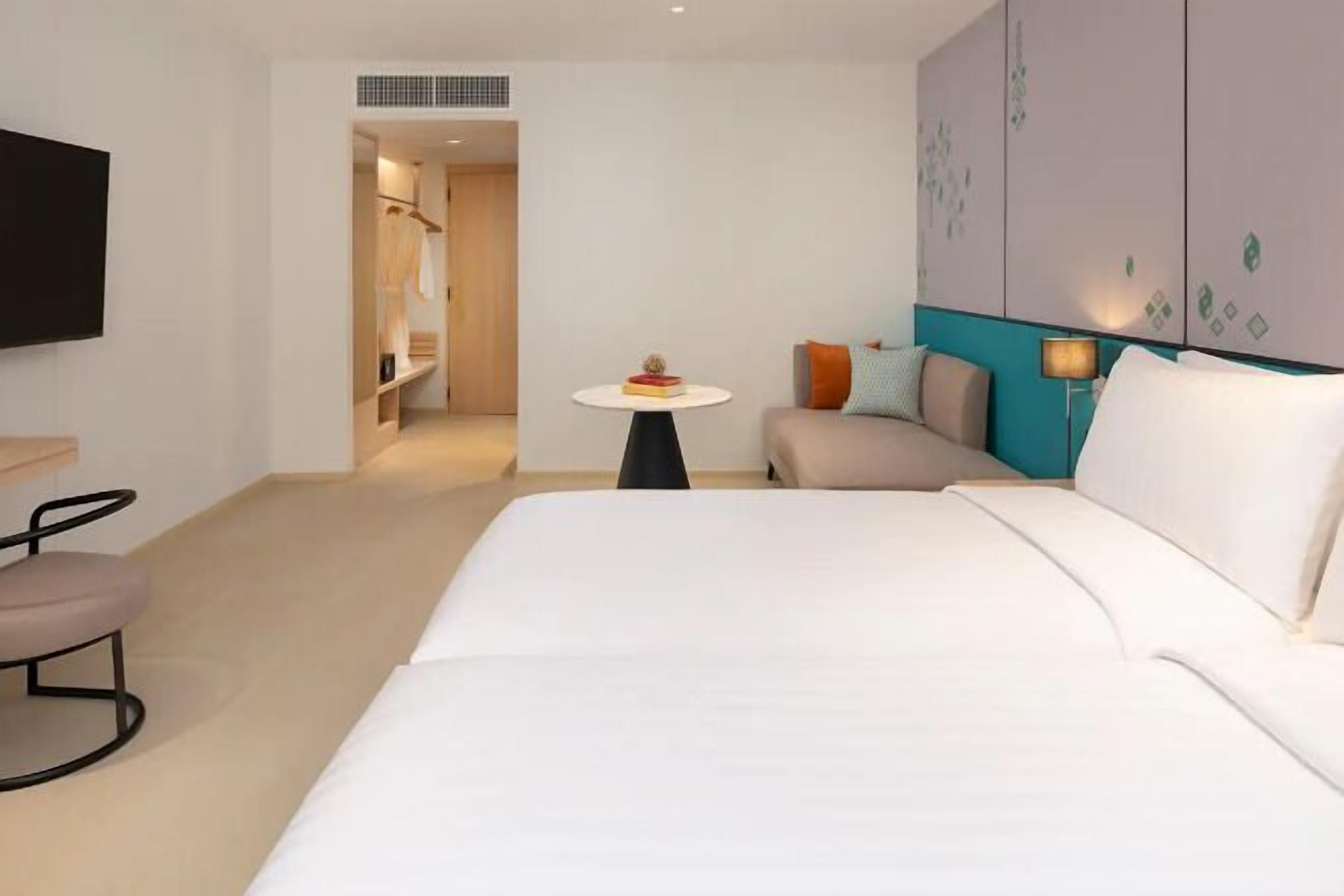 In-room safe, desk, blackout drapes, soundproofing