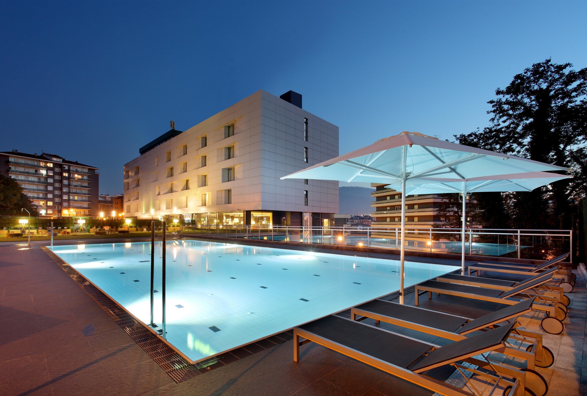 4 Star Hotels