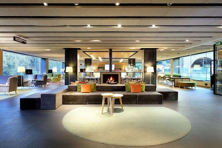 Lobby. Occidental Bilbao