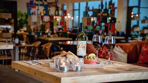 Breakfast, lunch and dinner served - Cork Airport Hotel (Cork)