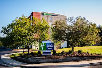 Holiday Inn Express & Suites Blacksburg - University Area by IHG