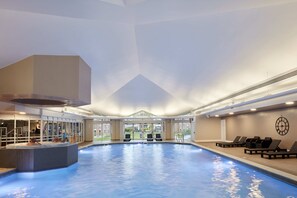 Una piscina techada