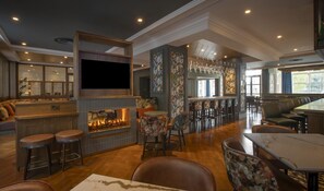Serves breakfast and lunch - Hilton Dublin (Dublin)
