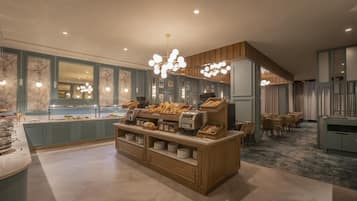 Breakfast and lunch served