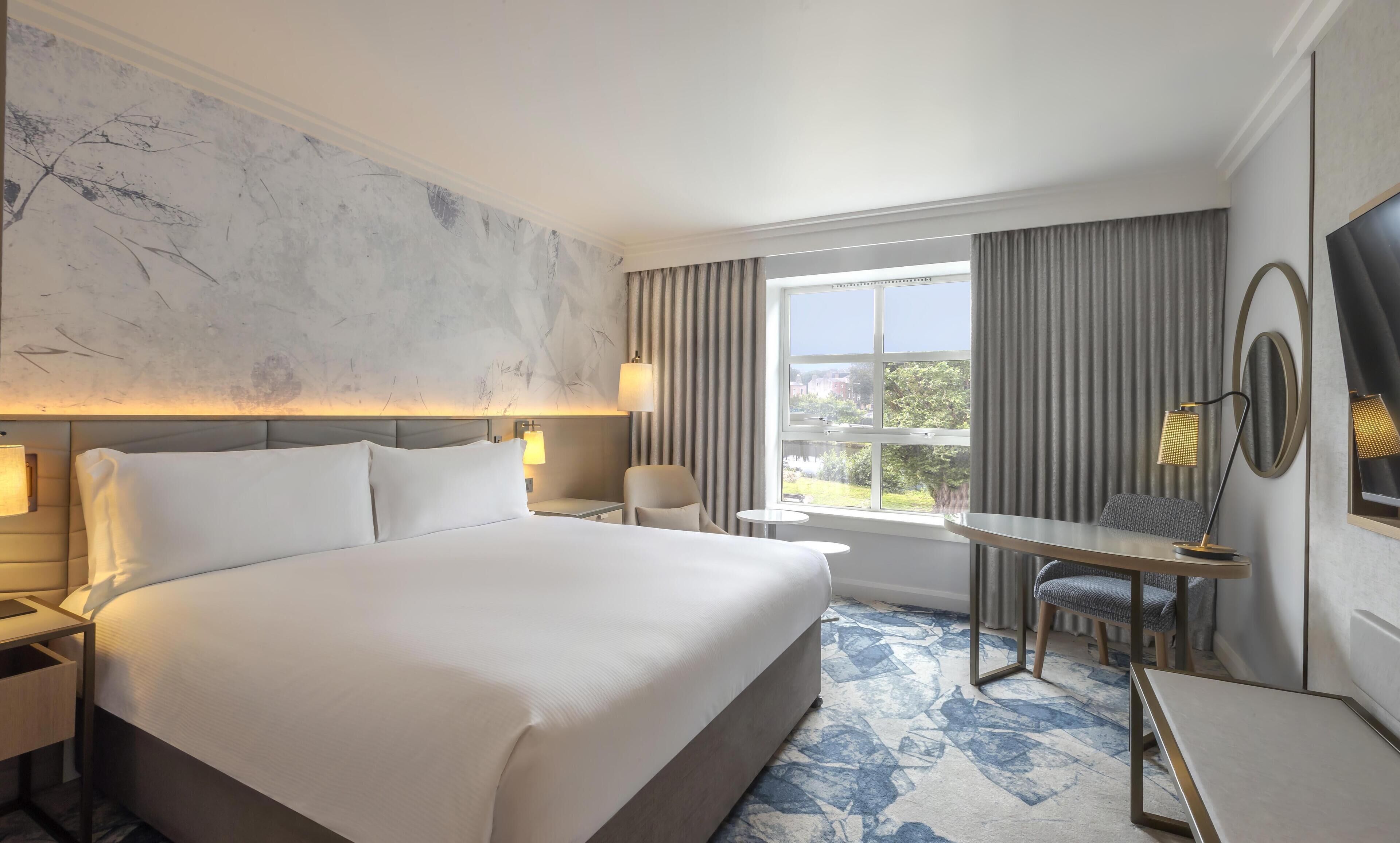 In-room safe, desk, laptop workspace, blackout drapes