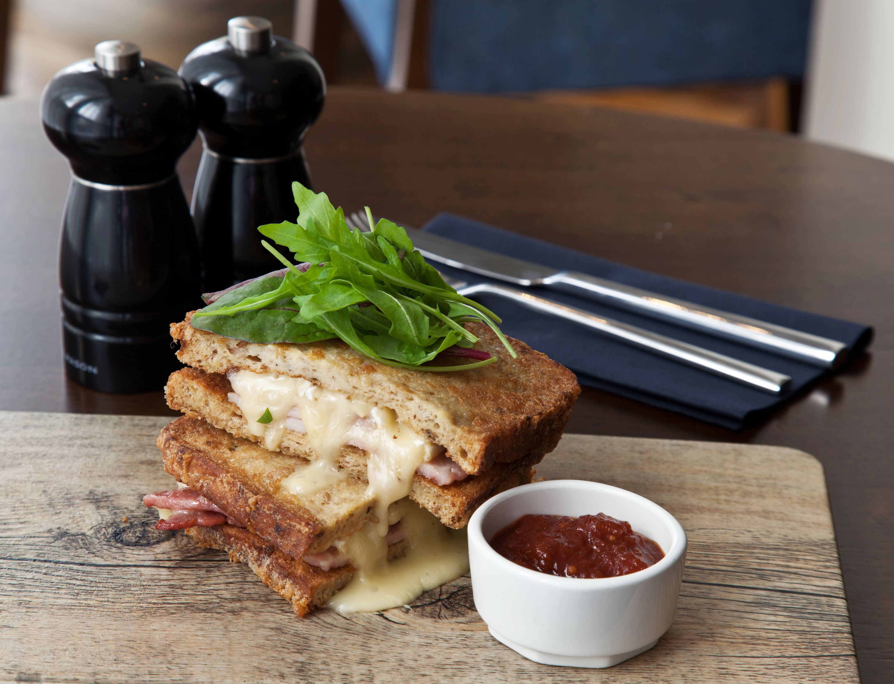 Breakfast and lunch served