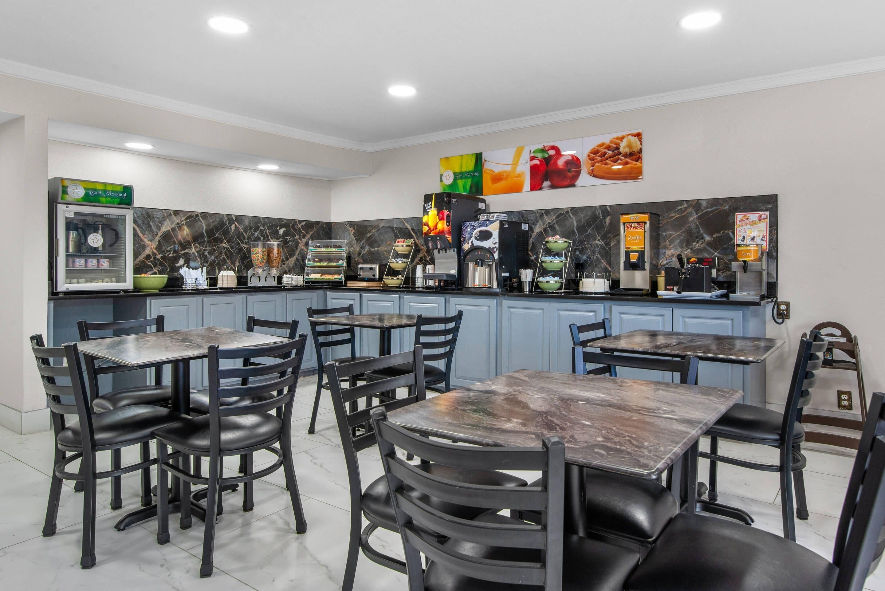Breakfast area