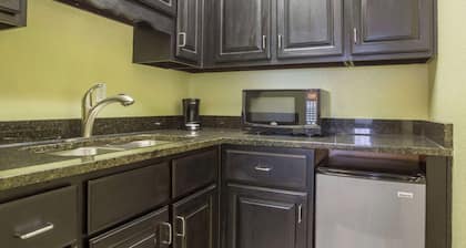 Quality Inn Cedartown