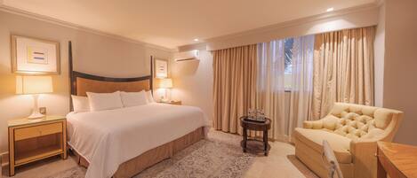 2 bedrooms, premium bedding, down duvets, Select Comfort beds