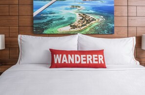 Desk, blackout drapes, iron/ironing board, bed sheets - Compass by Margaritaville Hotel Naples (Naples)