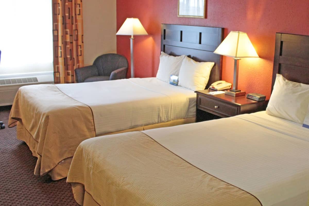 Ropa de cama de alta calidad y escritorio