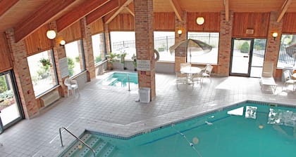 Baymont by Wyndham Battle Creek Downtown