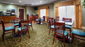 Free daily continental breakfast - Best Western Plus Kalamazoo Suites (Kalamazoo)