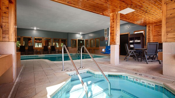 Indoor spa tub