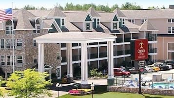 Vista frontal de la propiedad