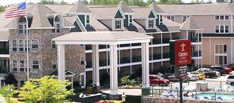 Crown Choice Inn & Suites Lakeview & Waterpark