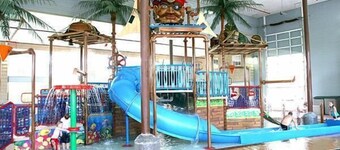 麥基諾城康福特套房飯店