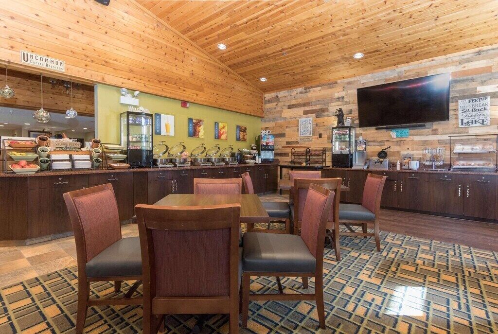 free daily on-the-go breakfast