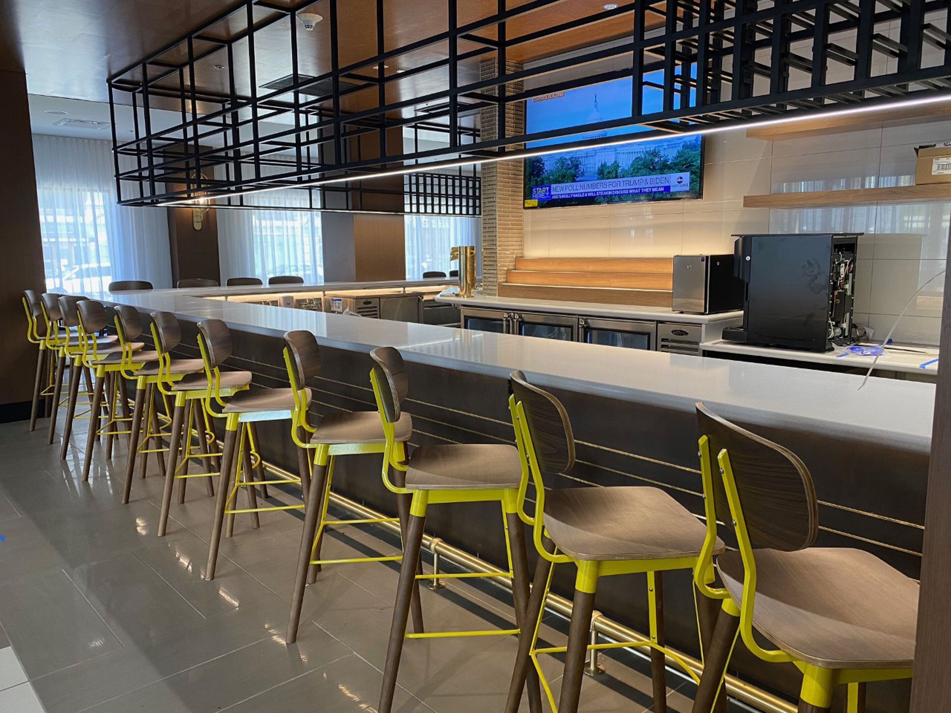 Se sirven desayunos, comidas y cenas 