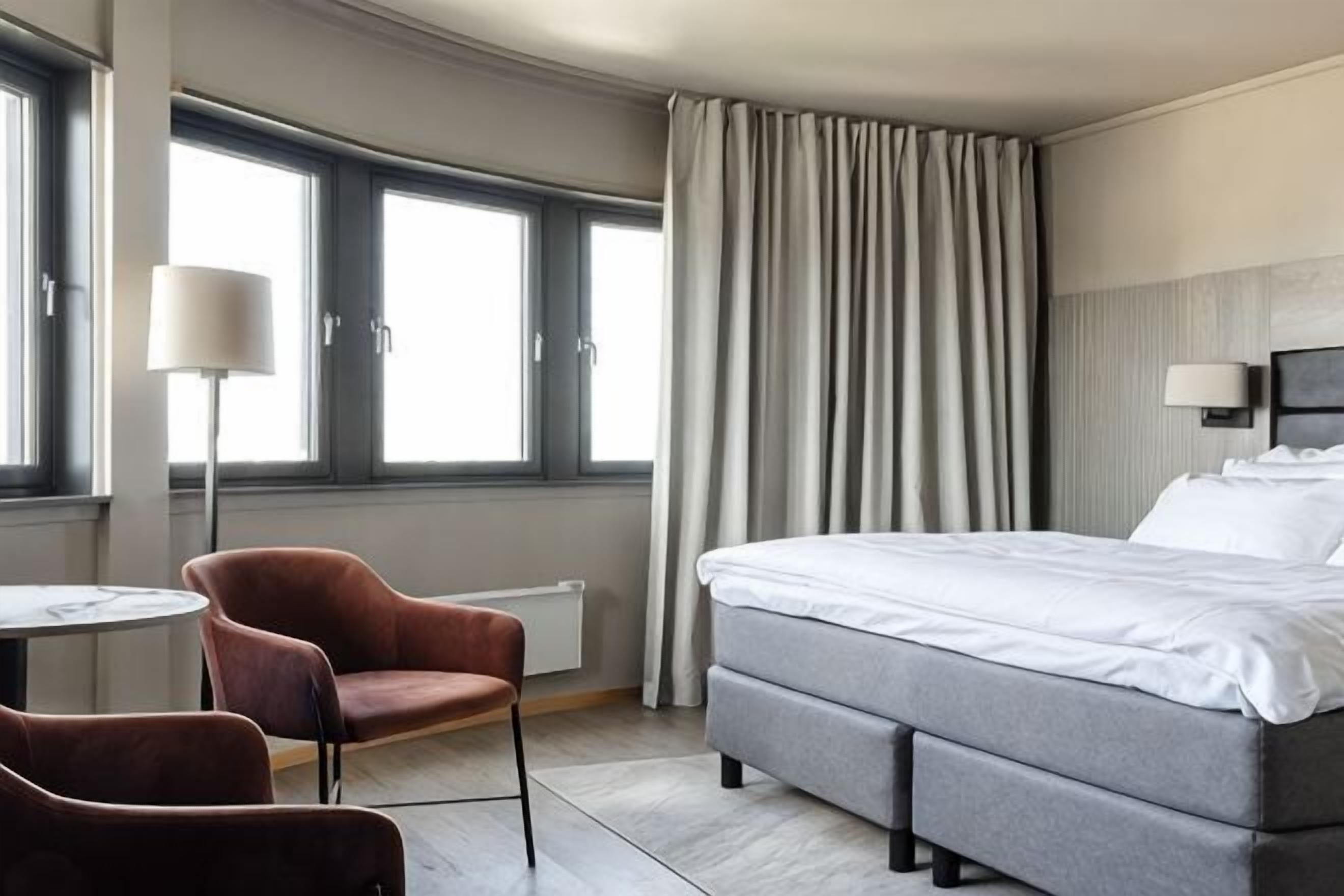 Pillow-top beds, minibar, desk, laptop workspace